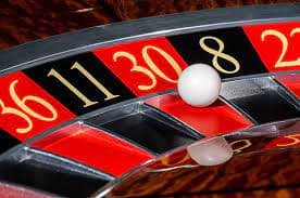 Responsible gaming and account safety reminders beside free spin style guide